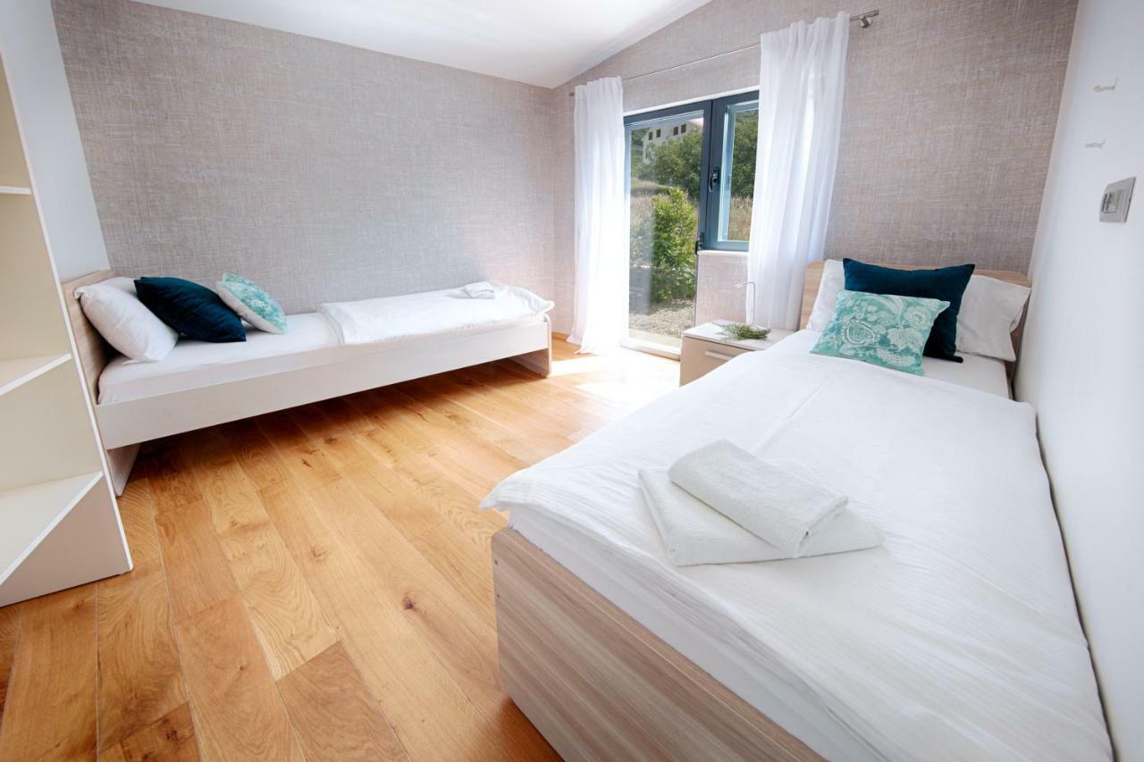 Villa Periska Комижа Экстерьер фото